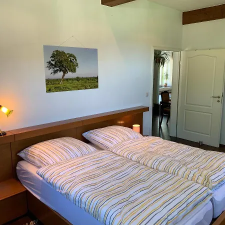 Koebelerhof - Stilvoll Eingerichtete Landwohnung * Kordorf